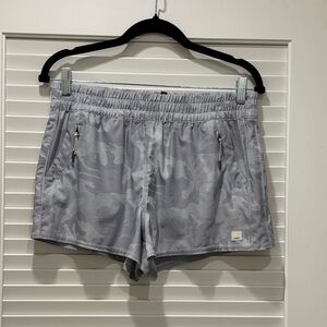 Vuori Grey Camo Shorts Women’s Large